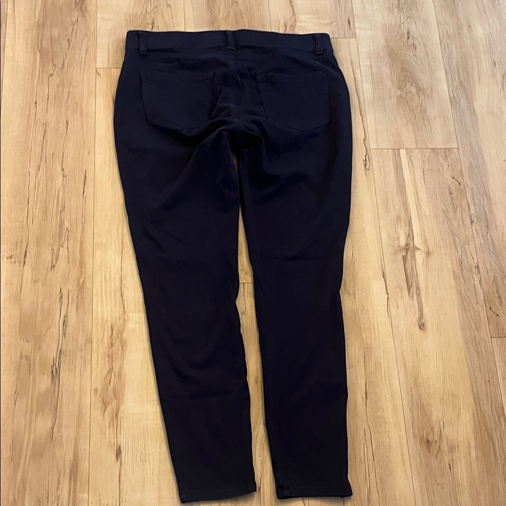 Amazon Essentials Black Jeggings Women's - Picture 8 of 11